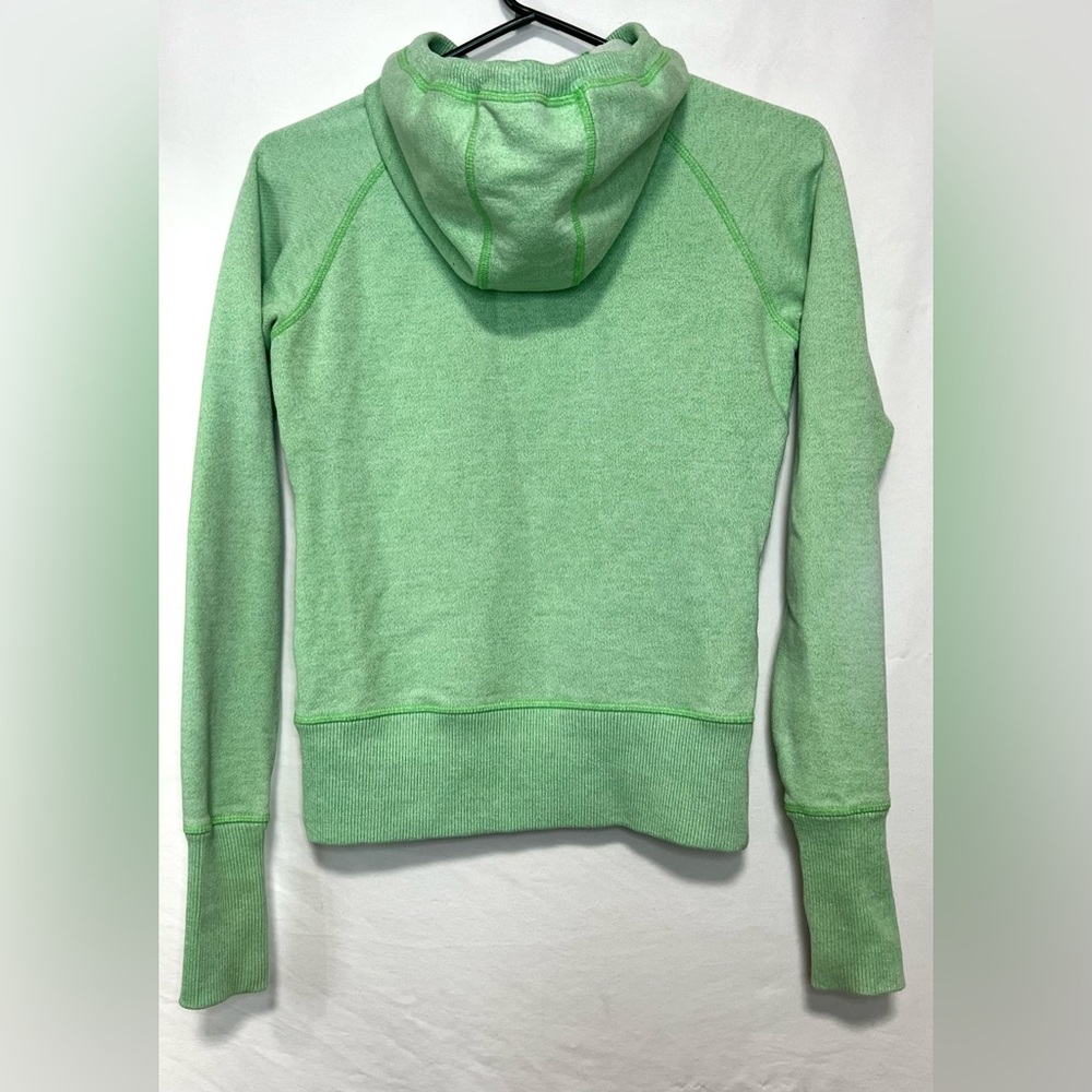 Patagonia Cloud Stack Hoody in Nettle Green Cozy Organic Cotton Hoodie Jacket - Picture 8 of 12